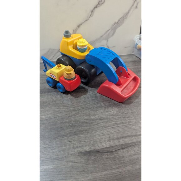 Little Tikes Construction Vehicles With Two Figures front loader pretend play - Picture 9 of 10